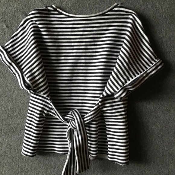 Express Striped Tie Back Midnight Blue and White Heavy Knit Shirt Sz M - Picture 4 of 5